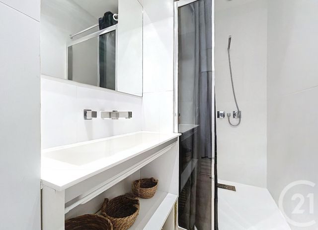 Appartement F3 &agrave; louer - 3 pi&egrave;ces - 84,37 m2 - Nice - 06 - PROVENCE-ALPES-COTE-D-AZUR