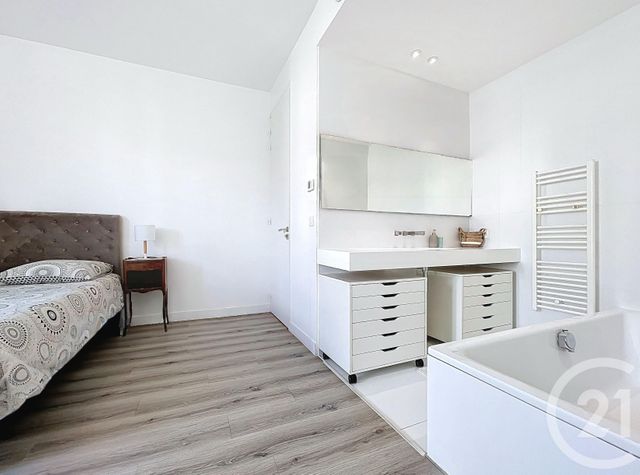 Appartement F3 &agrave; louer - 3 pi&egrave;ces - 84,37 m2 - Nice - 06 - PROVENCE-ALPES-COTE-D-AZUR