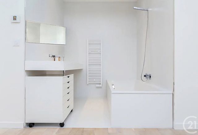 Appartement F3 &agrave; louer - 3 pi&egrave;ces - 84,37 m2 - Nice - 06 - PROVENCE-ALPES-COTE-D-AZUR