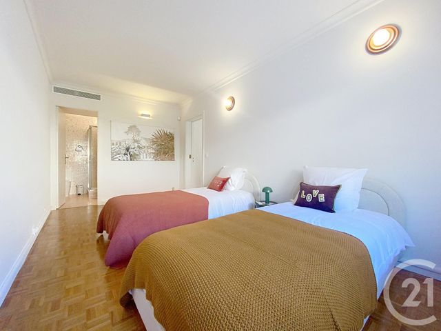 Appartement F6 &agrave; louer - 6 pi&egrave;ces - 187,79 m2 - Nice - 06 - PROVENCE-ALPES-COTE-D-AZUR