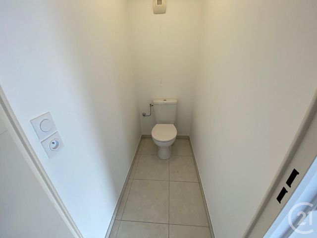 Appartement F3 &agrave; louer - 3 pi&egrave;ces - 60 m2 - Nice - 06 - PROVENCE-ALPES-COTE-D-AZUR