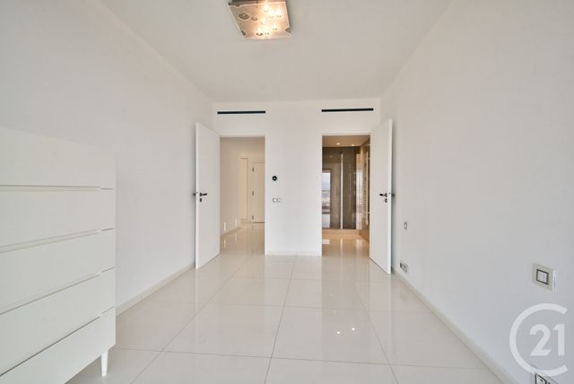 Appartement F5 &agrave; louer - 5 pi&egrave;ces - 138,36 m2 - Nice - 06 - PROVENCE-ALPES-COTE-D-AZUR