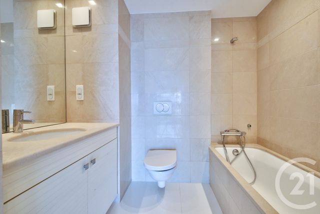 Appartement F5 &agrave; louer - 5 pi&egrave;ces - 138,36 m2 - Nice - 06 - PROVENCE-ALPES-COTE-D-AZUR