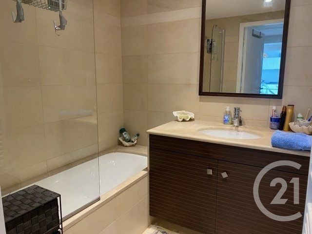 Appartement F3 &agrave; louer - 3 pi&egrave;ces - 67,14 m2 - Nice - 06 - PROVENCE-ALPES-COTE-D-AZUR