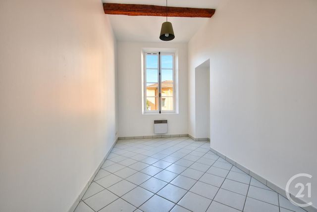 Appartement F4 &agrave; louer - 4 pi&egrave;ces - 77,84 m2 - Nice - 06 - PROVENCE-ALPES-COTE-D-AZUR