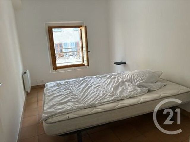 Appartement F3 &agrave; louer - 3 pi&egrave;ces - 56,02 m2 - Grasse - 06 - PROVENCE-ALPES-COTE-D-AZUR