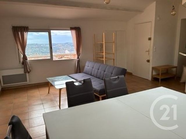 Appartement F3 &agrave; louer - 3 pi&egrave;ces - 56,02 m2 - Grasse - 06 - PROVENCE-ALPES-COTE-D-AZUR