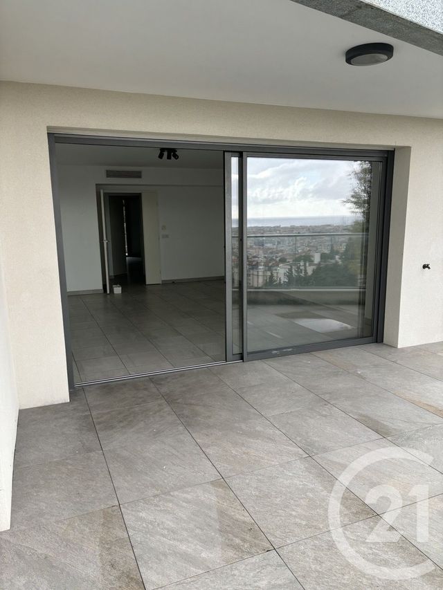 Appartement F4 &agrave; louer - 4 pi&egrave;ces - 90,39 m2 - Nice - 06 - PROVENCE-ALPES-COTE-D-AZUR