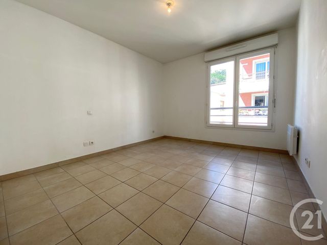 Appartement T3 &agrave; louer - 3 pi&egrave;ces - 61,84 m2 - St Andre De La Roche - 06 - PROVENCE-ALPES-COTE-D-AZUR