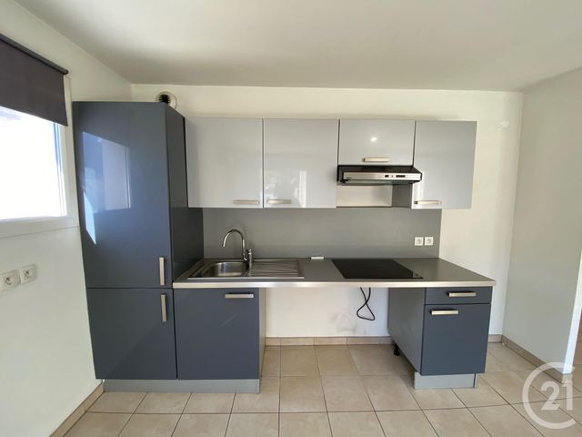 Appartement T3 &agrave; louer - 3 pi&egrave;ces - 61,84 m2 - St Andre De La Roche - 06 - PROVENCE-ALPES-COTE-D-AZUR