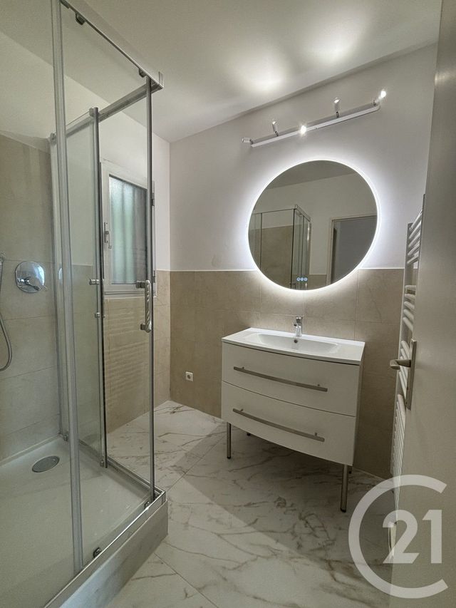 Appartement F3 &agrave; louer - 3 pi&egrave;ces - 66,07 m2 - Nice - 06 - PROVENCE-ALPES-COTE-D-AZUR