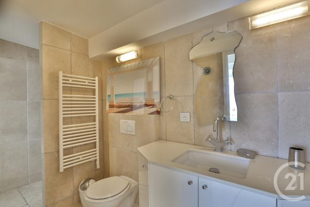 Maison &agrave; louer - 3 pi&egrave;ces - 97,11 m2 - Nice - 06 - PROVENCE-ALPES-COTE-D-AZUR