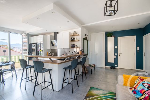Appartement F4 &agrave; vendre - 4 pi&egrave;ces - 82,50 m2 - Nice - 06 - PROVENCE-ALPES-COTE-D-AZUR