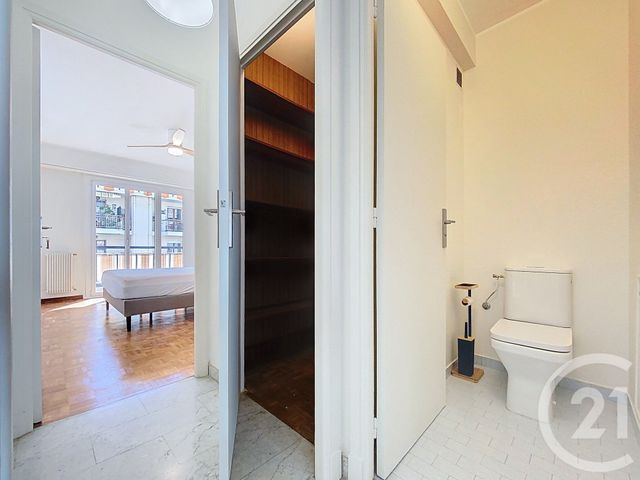 Appartement F3 &agrave; louer - 3 pi&egrave;ces - 73,56 m2 - Nice - 06 - PROVENCE-ALPES-COTE-D-AZUR