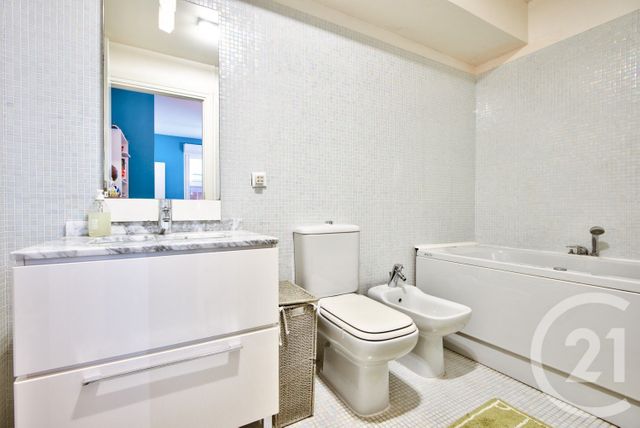 Appartement F4 &agrave; louer - 4 pi&egrave;ces - 155,77 m2 - Nice - 06 - PROVENCE-ALPES-COTE-D-AZUR