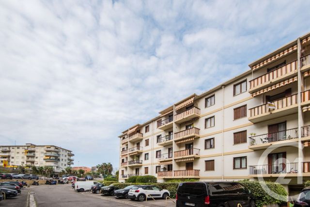 Appartement F3 &agrave; louer - 3 pi&egrave;ces - 56,13 m2 - Nice - 06 - PROVENCE-ALPES-COTE-D-AZUR