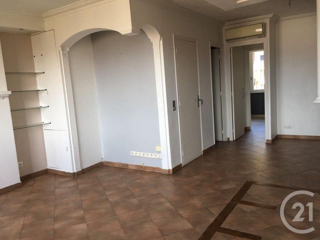 Appartement F3 &agrave; louer - 3 pi&egrave;ces - 56,13 m2 - Nice - 06 - PROVENCE-ALPES-COTE-D-AZUR