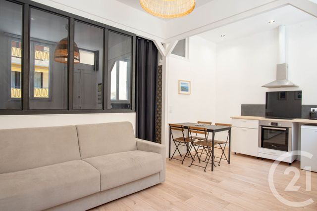 Appartement F1 bis &agrave; louer - 2 pi&egrave;ces - 28,15 m2 - Villefranche Sur Mer - 06 - PROVENCE-ALPES-COTE-D-AZUR