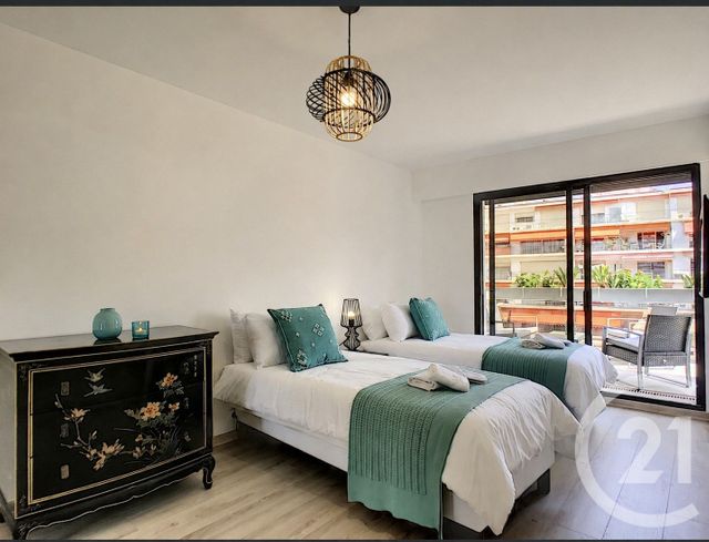Appartement F3 &agrave; louer - 3 pi&egrave;ces - 86 m2 - Nice - 06 - PROVENCE-ALPES-COTE-D-AZUR