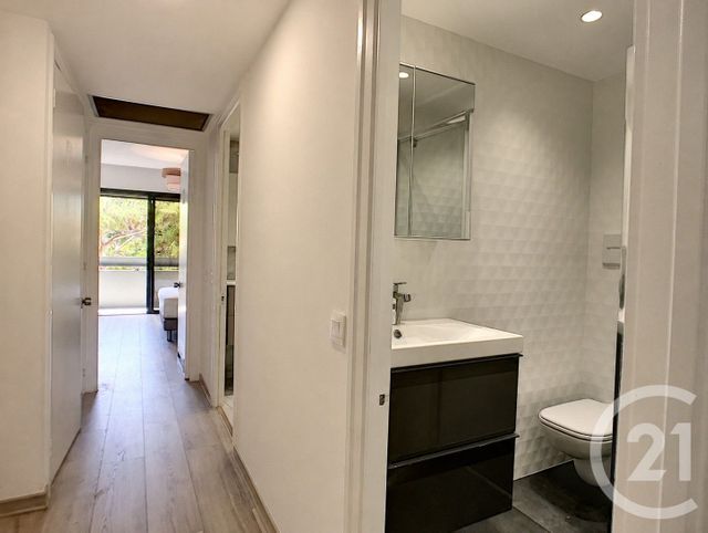 Appartement F3 &agrave; louer - 3 pi&egrave;ces - 86 m2 - Nice - 06 - PROVENCE-ALPES-COTE-D-AZUR