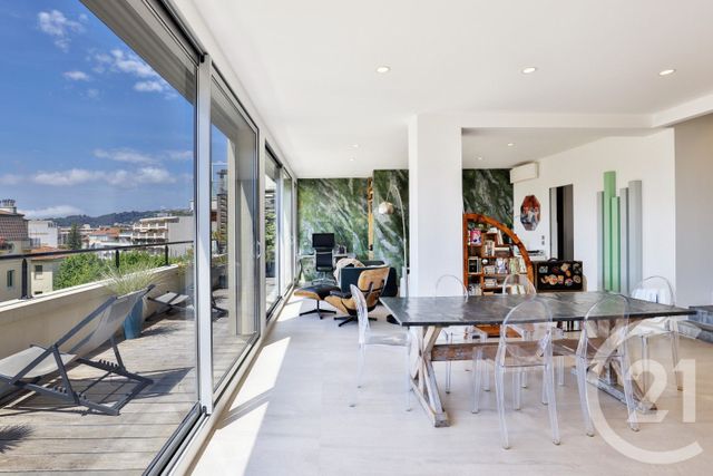 Appartement F3 &agrave; louer - 3 pi&egrave;ces - 124,09 m2 - Nice - 06 - PROVENCE-ALPES-COTE-D-AZUR