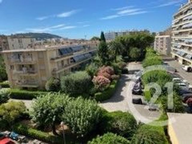 Appartement F1 &agrave; louer - 1 pi&egrave;ce - 30,41 m2 - Nice - 06 - PROVENCE-ALPES-COTE-D-AZUR