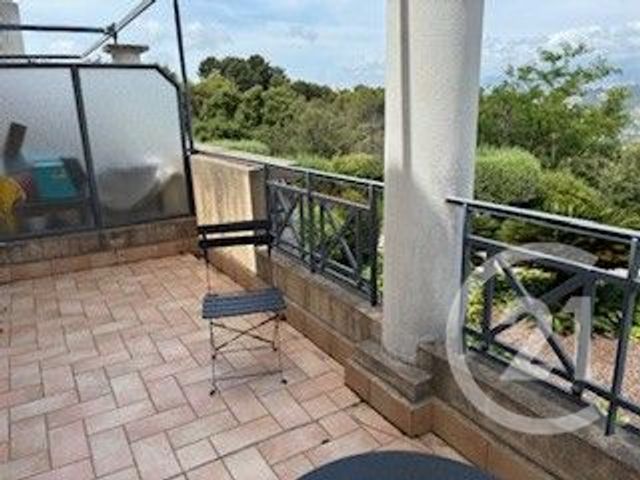 Appartement F2 &agrave; louer - 2 pi&egrave;ces - 29 m2 - Nice - 06 - PROVENCE-ALPES-COTE-D-AZUR