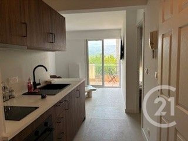 Appartement F2 &agrave; louer - 2 pi&egrave;ces - 29 m2 - Nice - 06 - PROVENCE-ALPES-COTE-D-AZUR