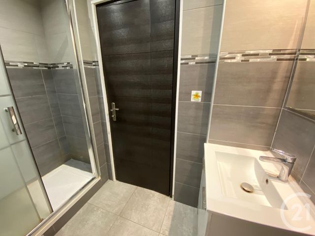 Appartement T2 &agrave; louer - 2 pi&egrave;ces - 45,32 m2 - Nice - 06 - PROVENCE-ALPES-COTE-D-AZUR