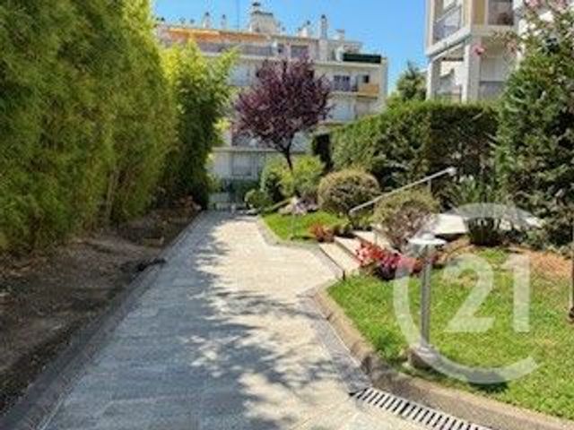 Appartement F3 &agrave; louer - 4 pi&egrave;ces - 111,03 m2 - Nice - 06 - PROVENCE-ALPES-COTE-D-AZUR