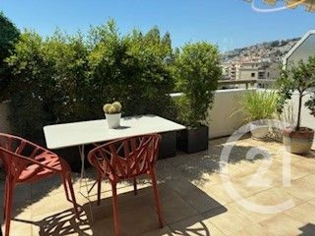 Appartement F3 &agrave; louer - 4 pi&egrave;ces - 111,03 m2 - Nice - 06 - PROVENCE-ALPES-COTE-D-AZUR