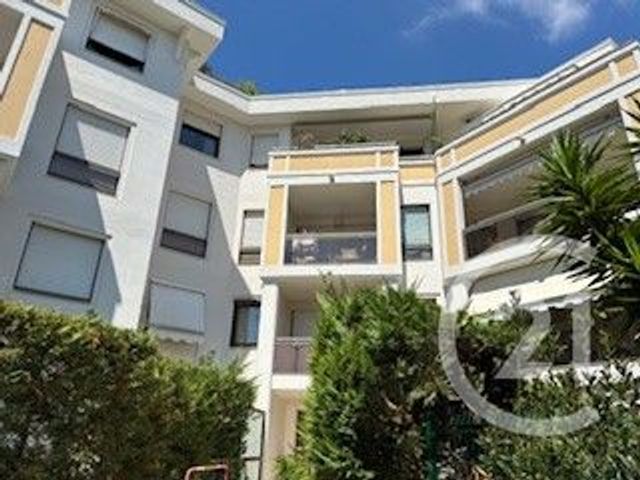Appartement F3 &agrave; louer - 4 pi&egrave;ces - 111,03 m2 - Nice - 06 - PROVENCE-ALPES-COTE-D-AZUR