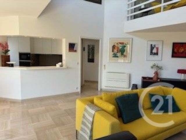 Appartement F3 &agrave; louer - 4 pi&egrave;ces - 111,03 m2 - Nice - 06 - PROVENCE-ALPES-COTE-D-AZUR