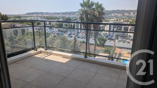 Appartement Studio &agrave; louer - 1 pi&egrave;ce - 24,90 m2 - Nice - 06 - PROVENCE-ALPES-COTE-D-AZUR