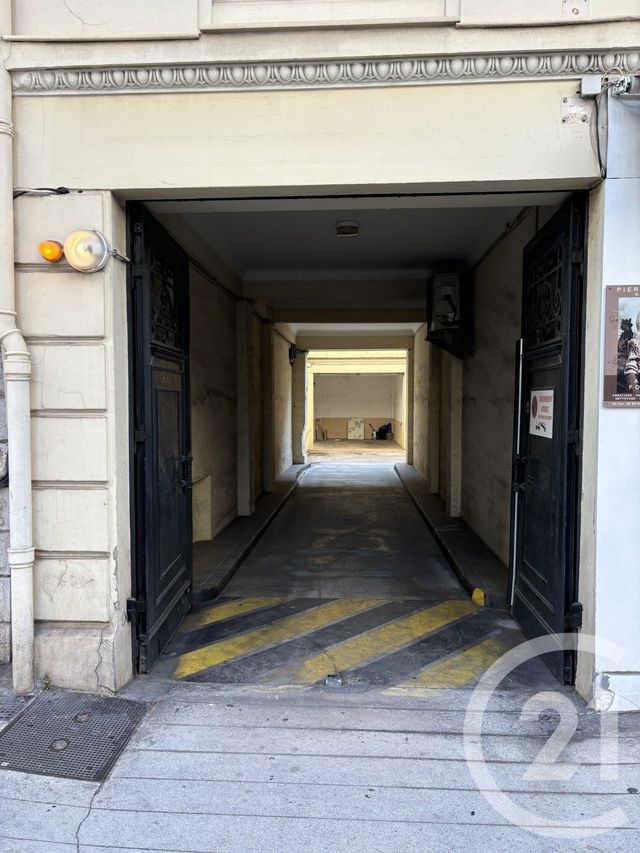 Parking &agrave; louer - 12 m2 - Nice - 06 - PROVENCE-ALPES-COTE-D-AZUR