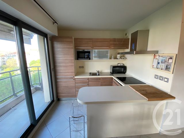 Appartement F2 &agrave; louer - 2 pi&egrave;ces - 42,45 m2 - Nice - 06 - PROVENCE-ALPES-COTE-D-AZUR