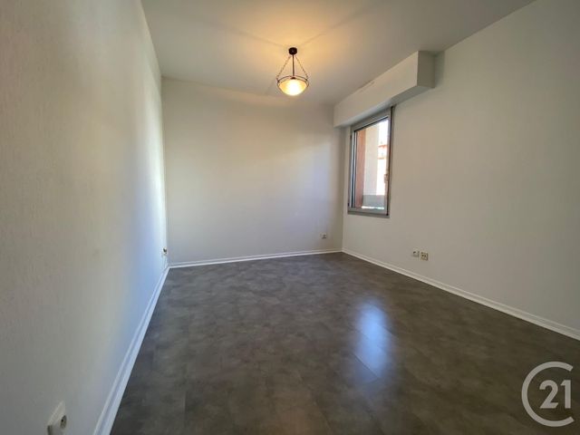 Appartement F3 &agrave; louer - 3 pi&egrave;ces - 69,37 m2 - Nice - 06 - PROVENCE-ALPES-COTE-D-AZUR