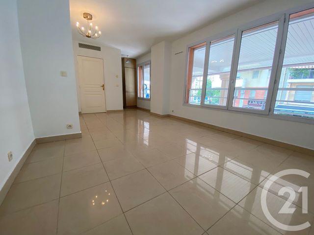 Appartement F1 à louer NICE