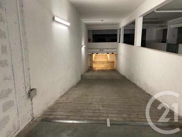 Parking &agrave; louer - 10 m2 - Nice - 06 - PROVENCE-ALPES-COTE-D-AZUR