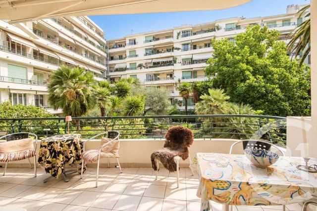 Appartement F2 &agrave; vendre - 2 pi&egrave;ces - 58,25 m2 - Nice - 06 - PROVENCE-ALPES-COTE-D-AZUR