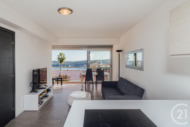 Appartement F3 &agrave; louer - 3 pi&egrave;ces - 70,28 m2 - Villefranche Sur Mer - 06 - PROVENCE-ALPES-COTE-D-AZUR
