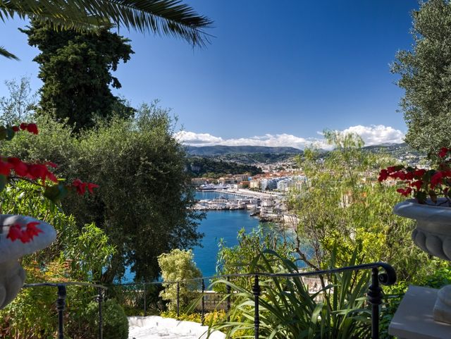 Maison à vendre - 10 pièces - 939,01 m2 - Nice - 06 - PROVENCE-ALPES-COTE-D-AZUR