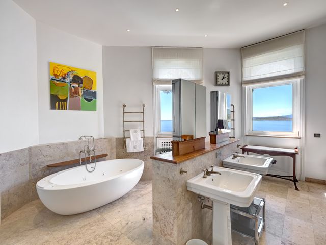 Maison à vendre - 10 pièces - 939,01 m2 - Nice - 06 - PROVENCE-ALPES-COTE-D-AZUR