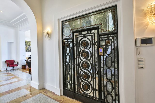 Maison à vendre - 10 pièces - 939,01 m2 - Nice - 06 - PROVENCE-ALPES-COTE-D-AZUR