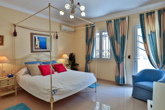 Maison à vendre - 5 pièces - 211 m2 - Villefranche Sur Mer - 06 - PROVENCE-ALPES-COTE-D-AZUR