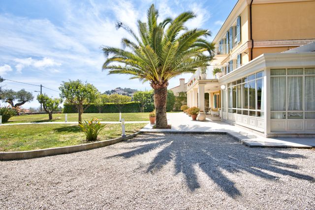 Maison à vendre - 5 pièces - 120 m2 - Nice - 06 - PROVENCE-ALPES-COTE-D-AZUR
