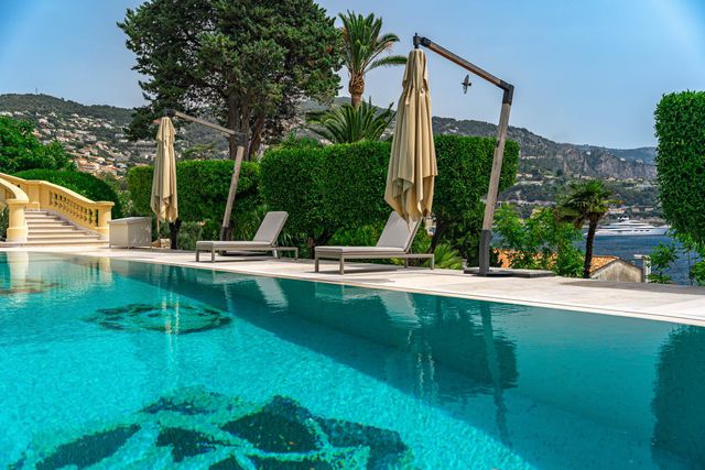Maison &agrave; vendre - 6 pi&egrave;ces - 643 m2 - Villefranche Sur Mer - 06 - PROVENCE-ALPES-COTE-D-AZUR