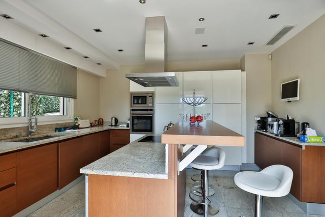 Maison &agrave; vendre - 9 pi&egrave;ces - 426,60 m2 - Villefranche Sur Mer - 06 - PROVENCE-ALPES-COTE-D-AZUR