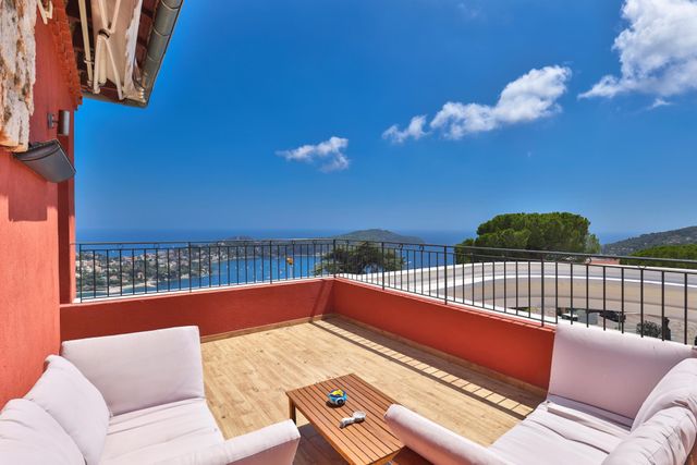Maison &agrave; vendre - 9 pi&egrave;ces - 426,60 m2 - Villefranche Sur Mer - 06 - PROVENCE-ALPES-COTE-D-AZUR