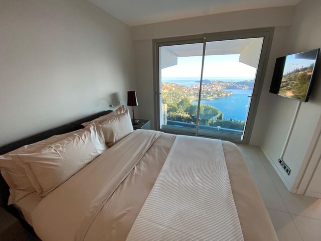 Maison à louer - 5 pièces - 440 m2 - Villefranche Sur Mer - 06 - PROVENCE-ALPES-COTE-D-AZUR